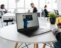 Hình ảnh về Distance learning platform on laptop